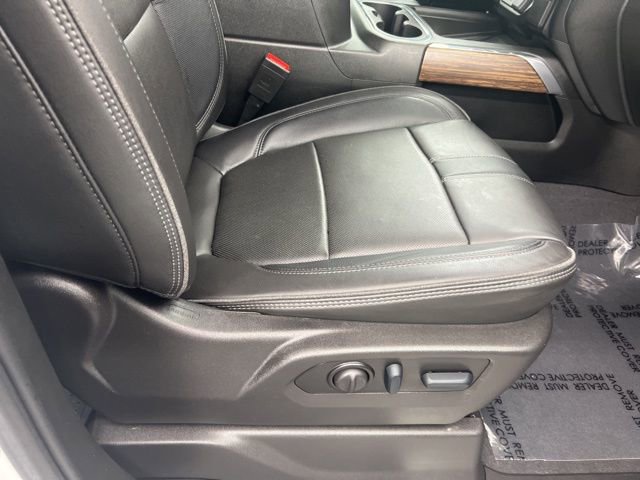 Used 2023 Chevrolet Silverado 3500 High Country w/ Technology Package image 19