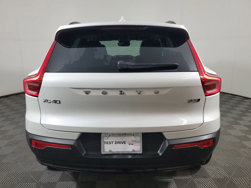 Certified 2026 Volvo XC40 B5 Core w/ Climate Package image 7