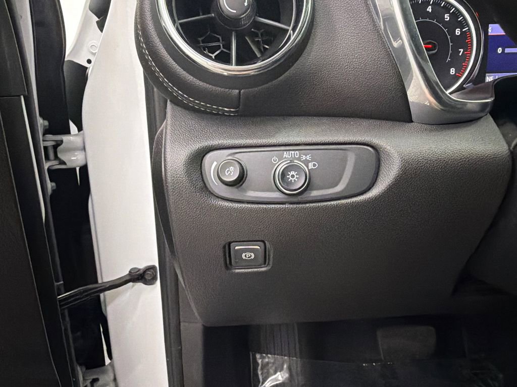 Used 2023 Chevrolet Blazer LT image 30