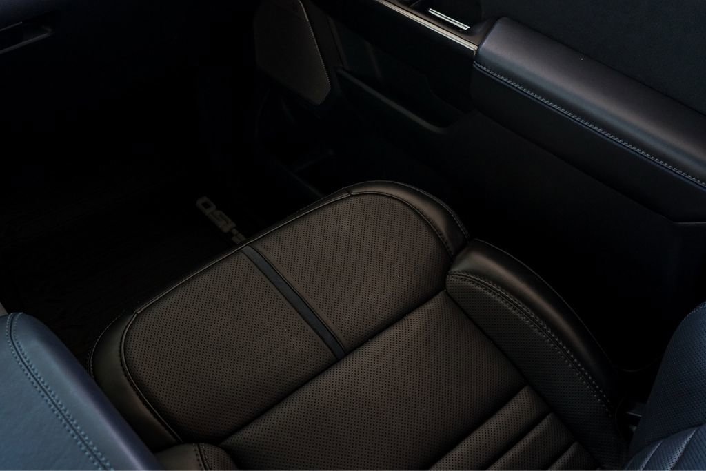 Used 2024 Ford F150 Platinum image 29