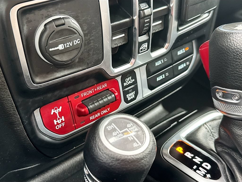 Used 2024 Jeep Wrangler Unlimited Rubicon 4xe AWD/4WD image 25