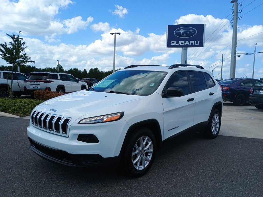 Used 2016 Jeep Cherokee Sport image 1