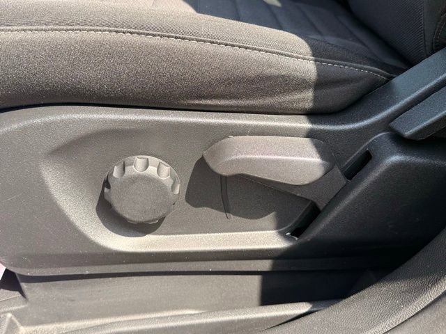 Used 2024 Ford Edge SE w/ Black Appearance Package AWD/4WD image 15