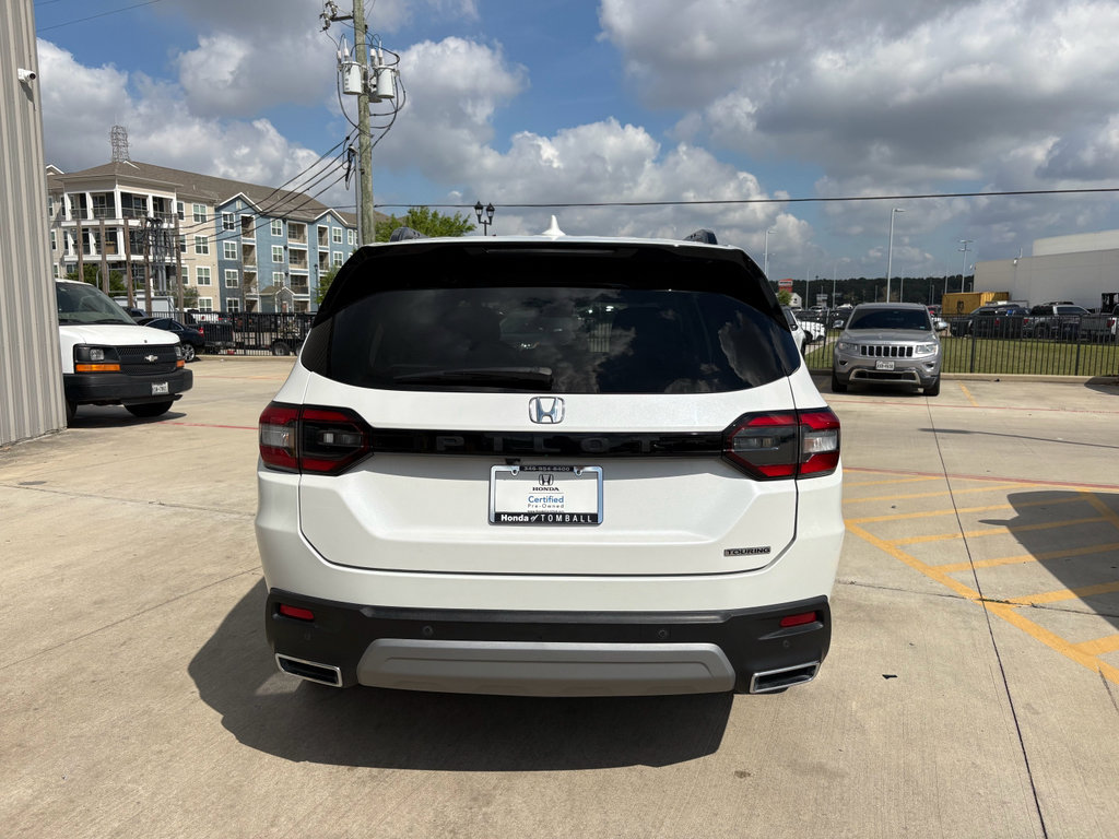 Certified 2024 Honda Pilot Touring image 7