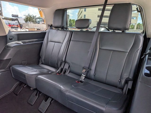 Used 2024 Ford Expedition XLT RWD image 13