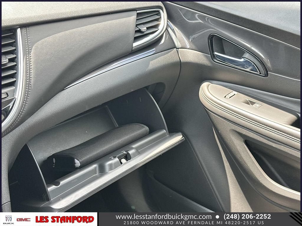 Certified 2022 Buick Encore Preferred AWD/4WD image 33