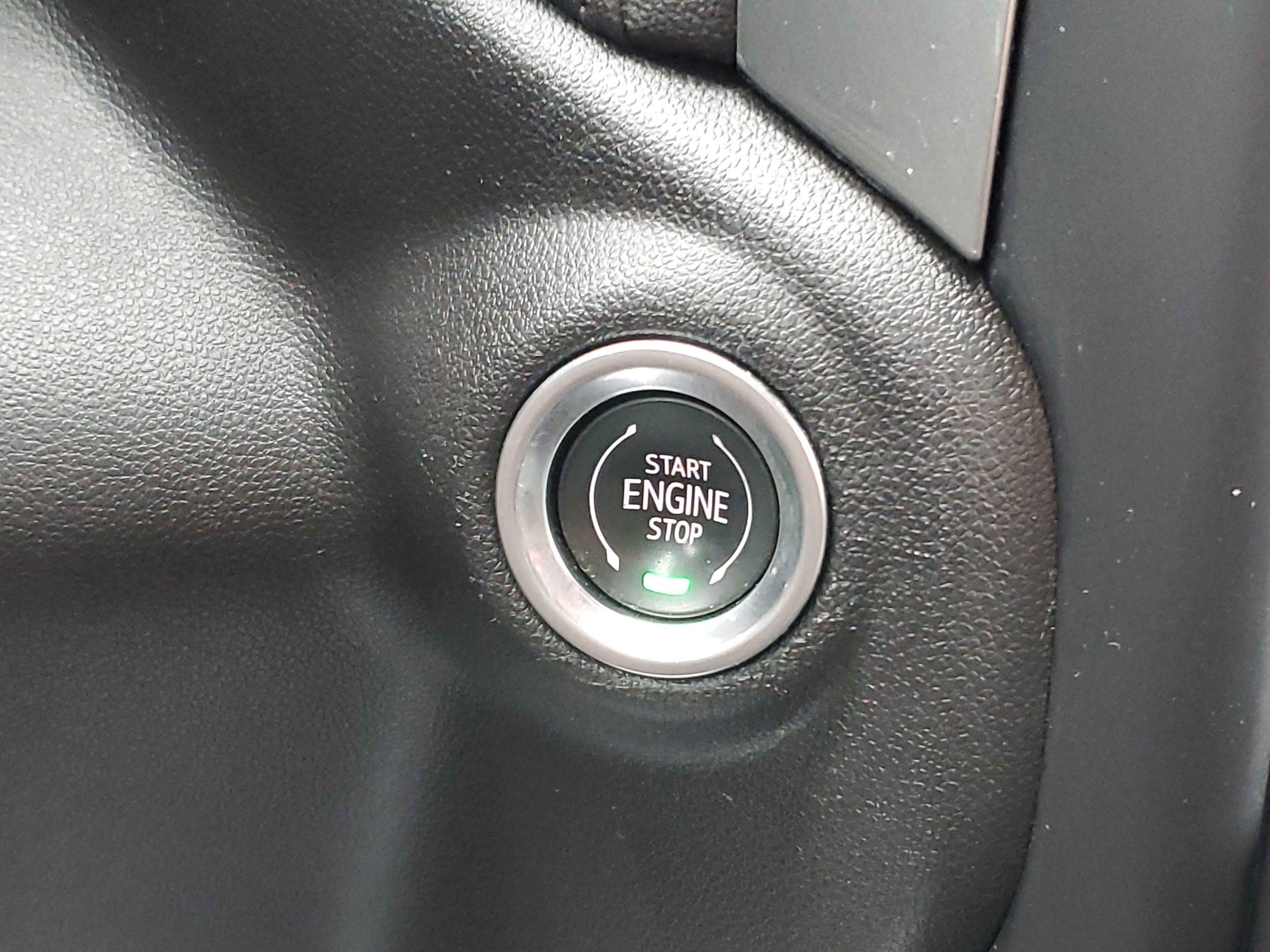 Used 2022 Chevrolet Silverado 2500 LT w/ Convenience Package image 28