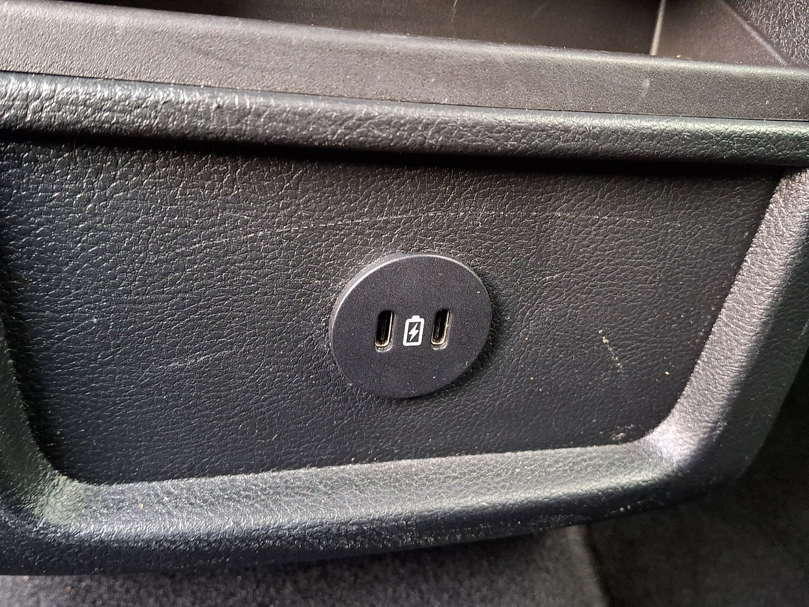 Used 2024 Ford Edge SEL AWD/4WD image 12