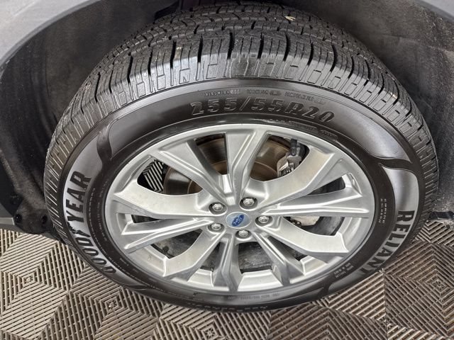 Used 2021 Ford Explorer XLT w/ Equipment Group 202A AWD/4WD image 20