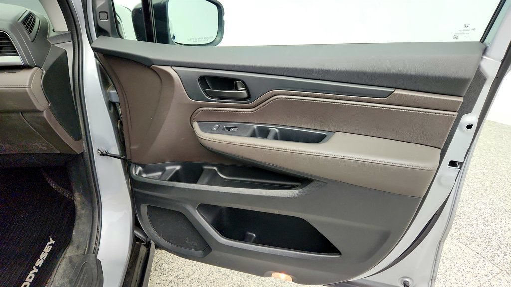 Used 2023 Honda Odyssey EX-L image 24