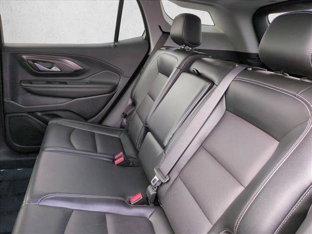 Used 2024 GMC Terrain SLT AWD/4WD image 17