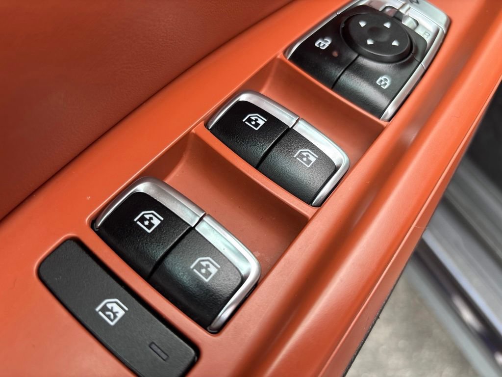 Certified 2025 Kia Carnival EX FWD image 20
