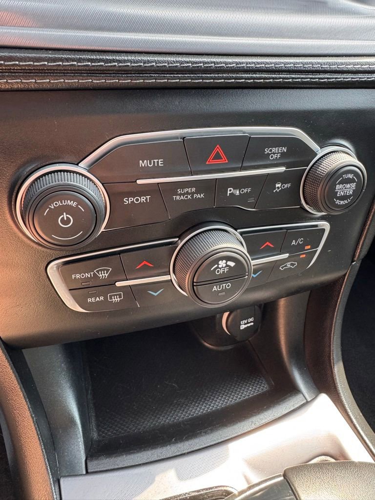 Used 2023 Dodge Charger R/T w/ Plus Group RWD image 19