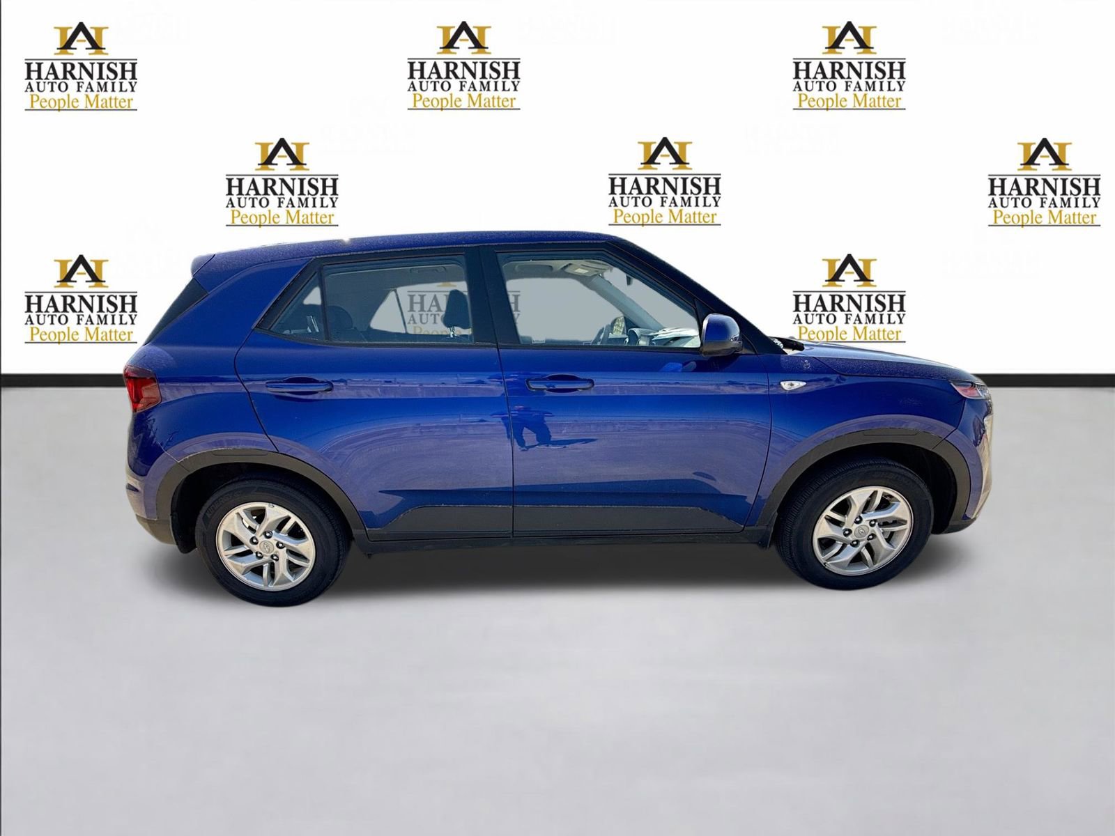 Used 2021 Hyundai Venue SE FWD image 7