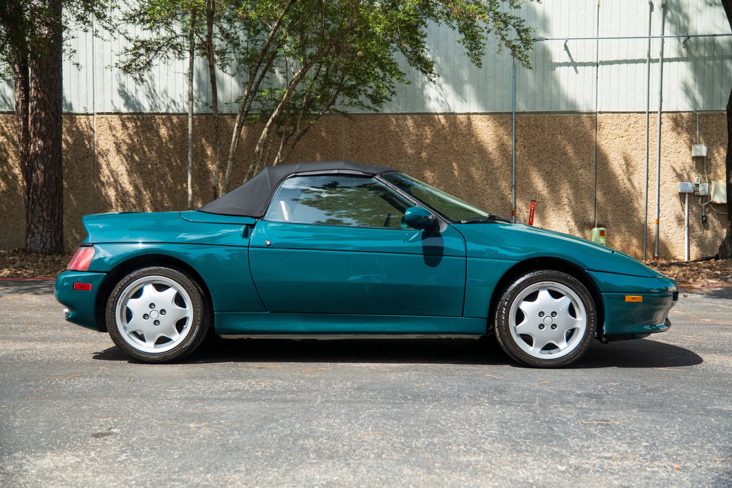 Used 1991 Lotus Elan SE FWD image 14