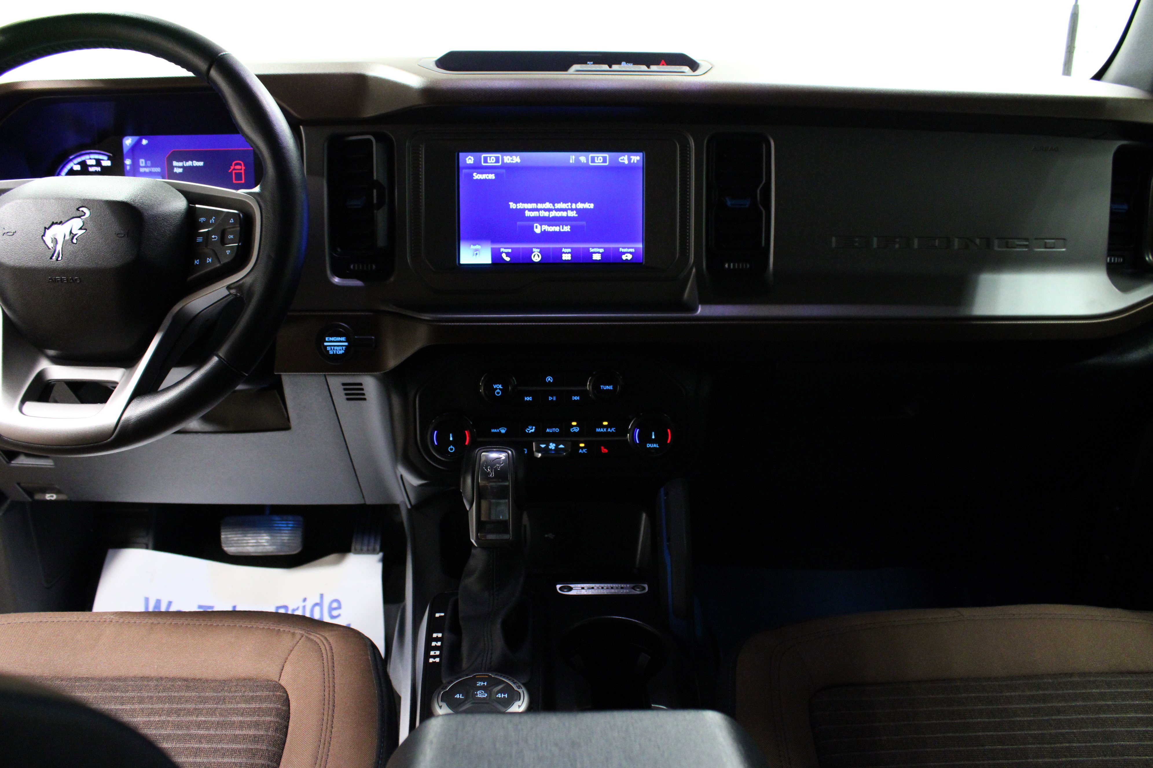 Used 2022 Ford Bronco Outer Banks image 18