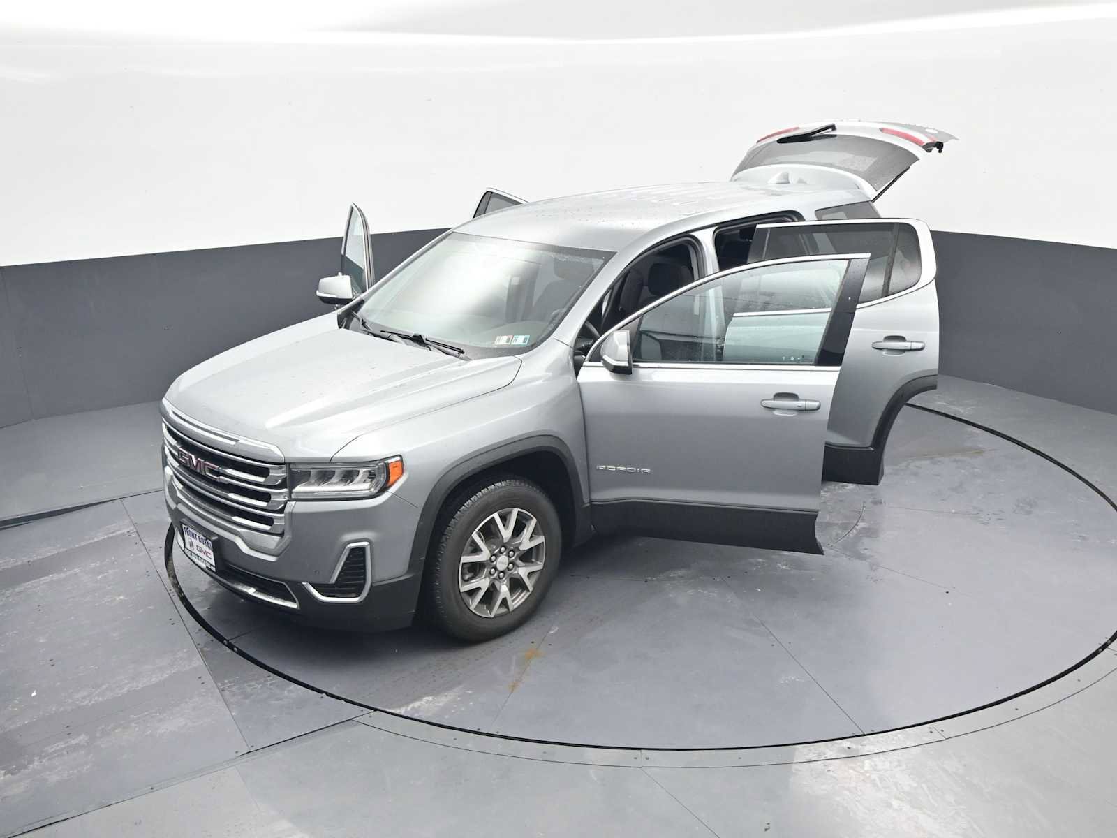 Used 2023 GMC Acadia SLE image 47