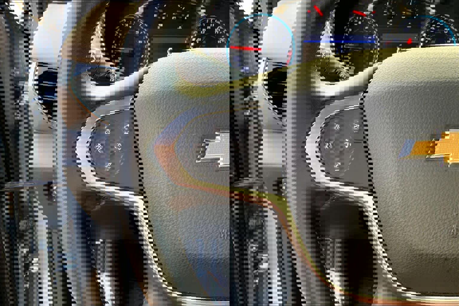 Used 2023 Chevrolet Traverse LT image 22