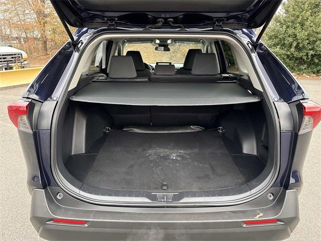 Used 2025 Toyota RAV4 XLE image 12
