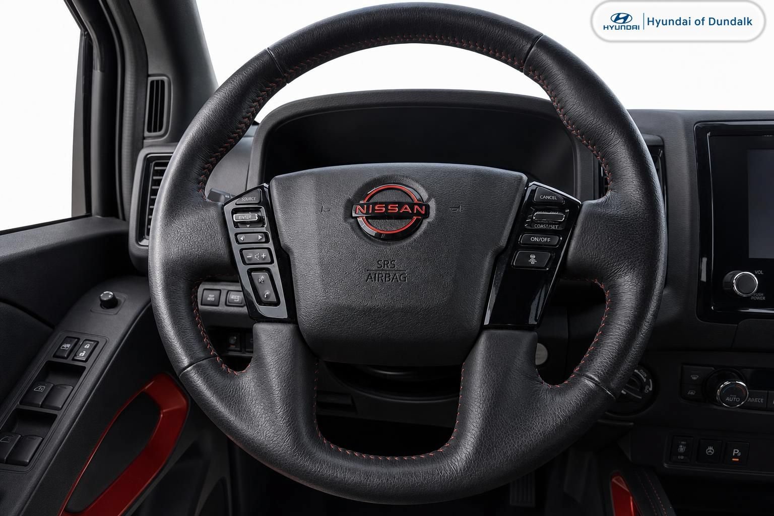 Used 2022 Nissan Frontier PRO-4X AWD/4WD image 8