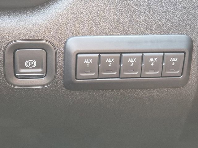 New 2025 GMC Sierra 3500 Pro AWD/4WD image 10