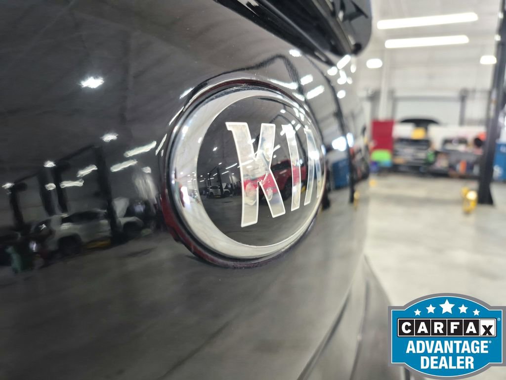 Used 2017 Kia Soul + FWD image 14