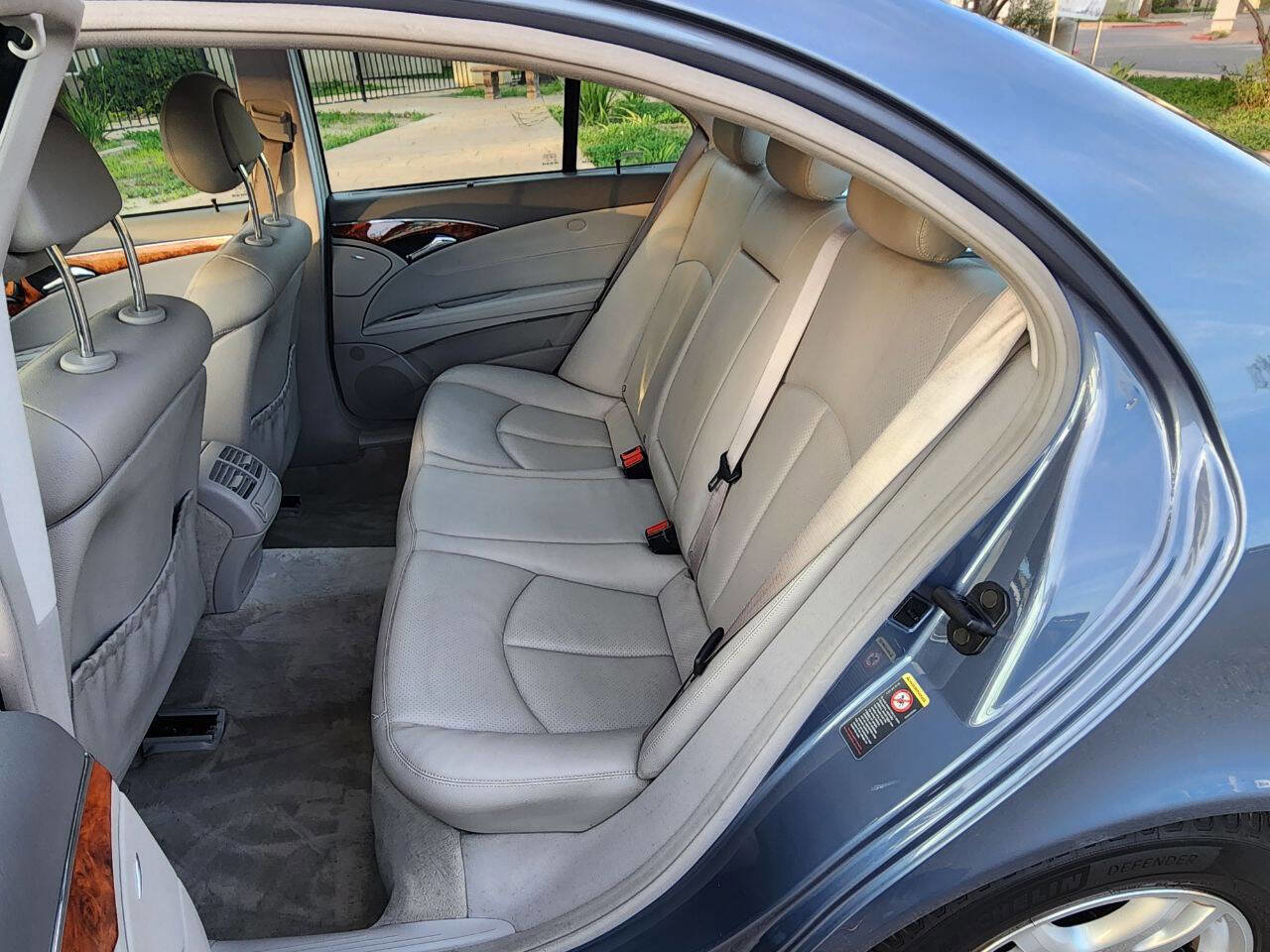 Used 2005 Mercedes-Benz E 320 Sedan image 19