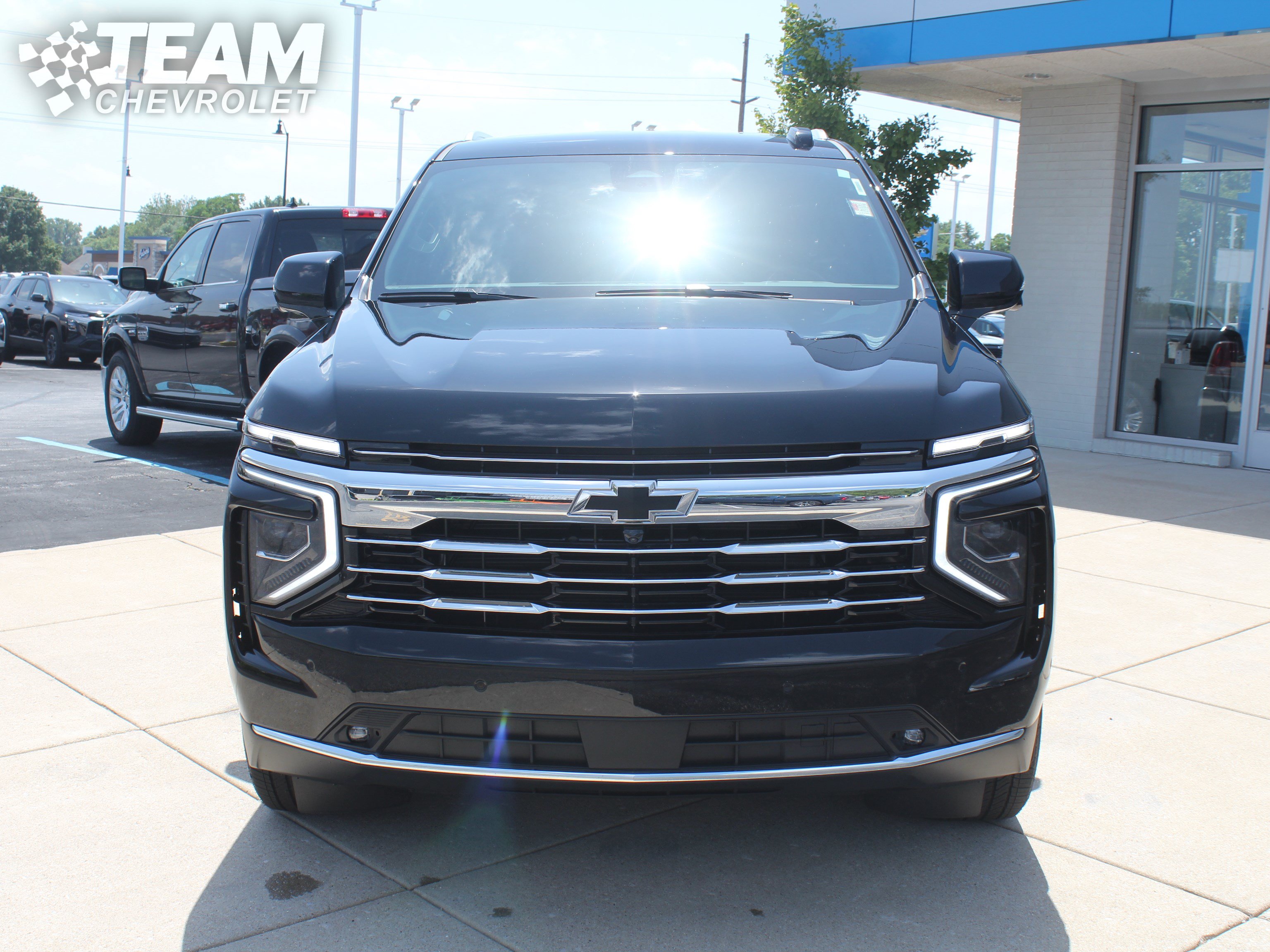 Used 2026 Chevrolet Tahoe LT w/ Comfort Package AWD/4WD image 9