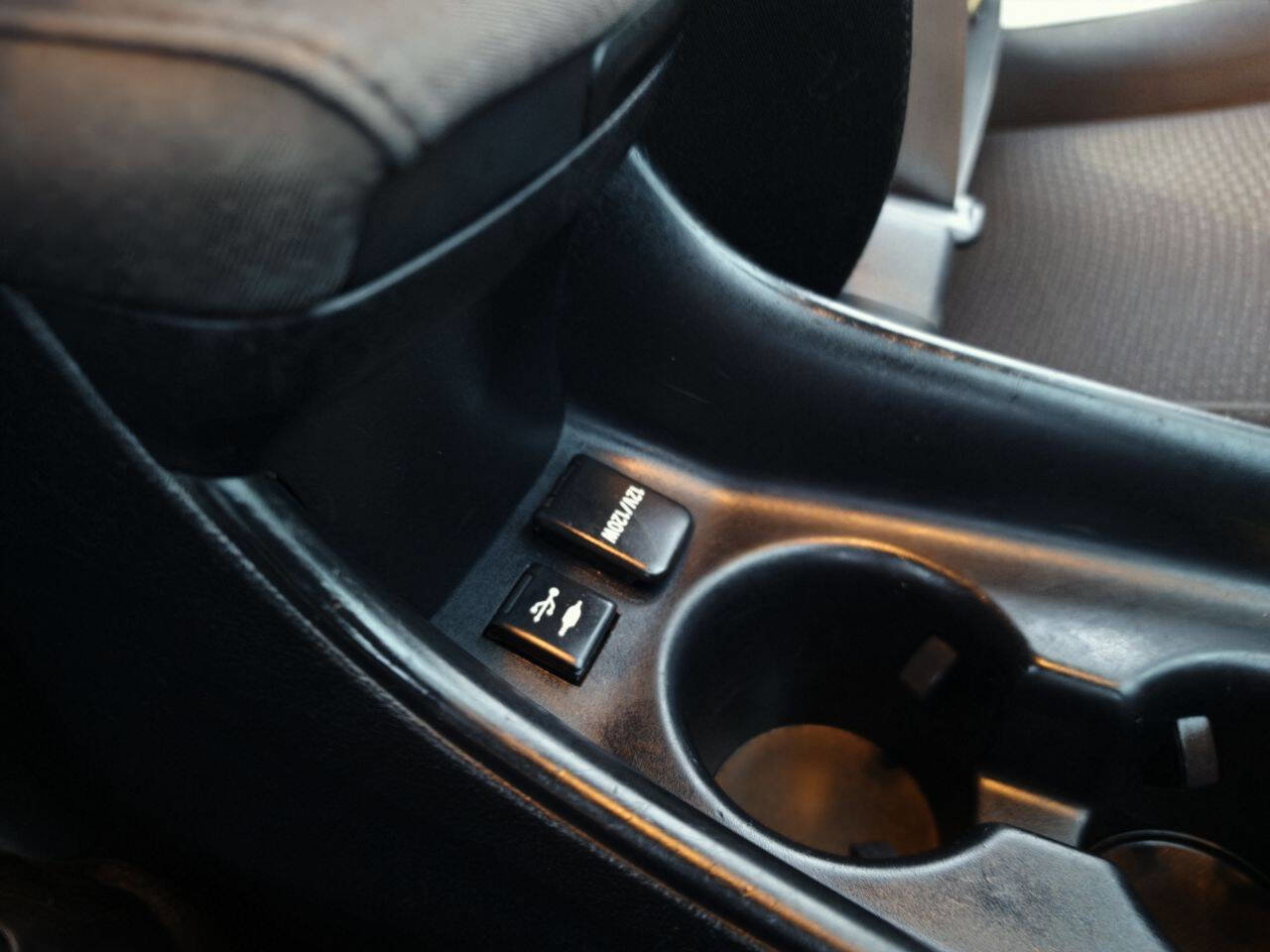 Used 2019 Toyota Prius LE FWD image 21