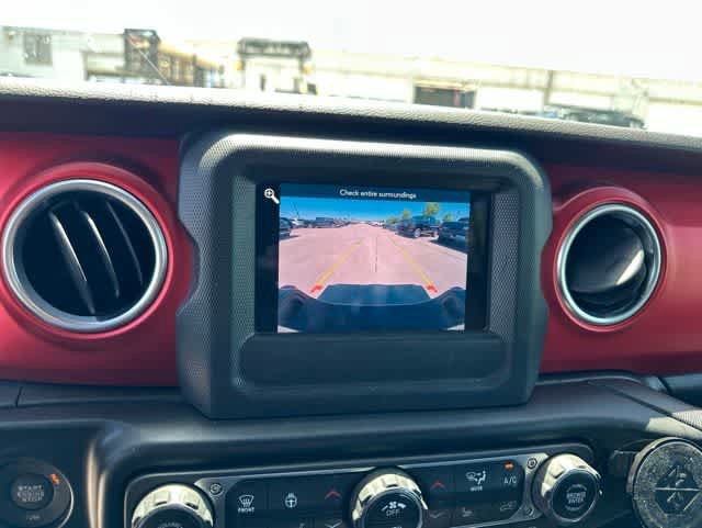 Used 2021 Jeep Gladiator Rubicon w/ Cold Weather Group AWD/4WD image 10
