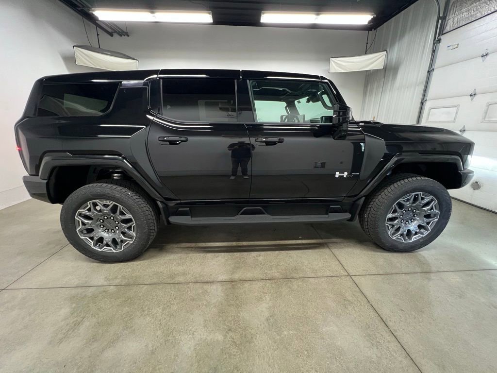 New 2026 GMC Hummer EV SUV image 2