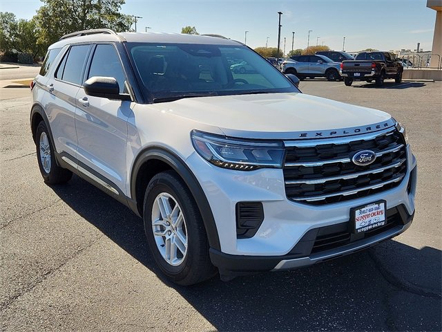Used 2025 Ford Explorer Active image 6
