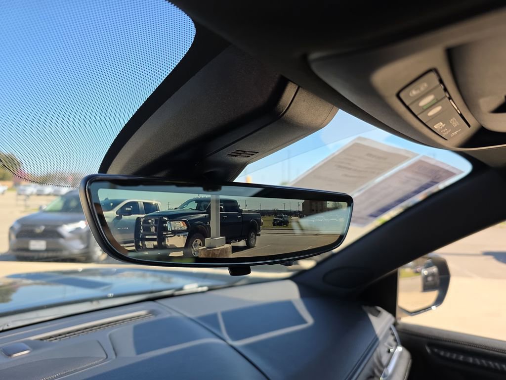 Used 2021 GMC Yukon XL Denali w/ Denali Ultimate Package image 10