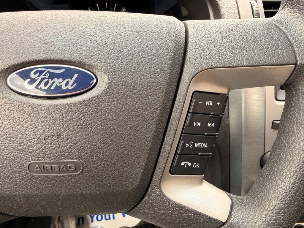 Used 2010 Ford Fusion SE FWD image 13
