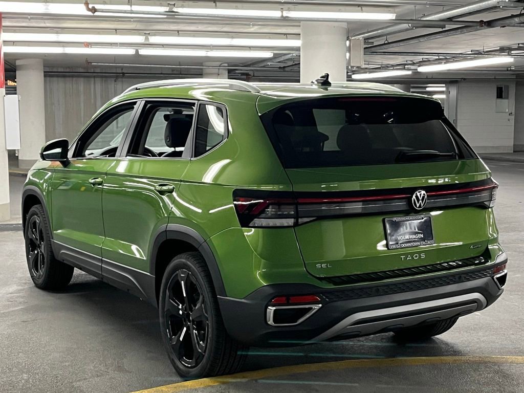 New 2025 Volkswagen Taos SEL image 5