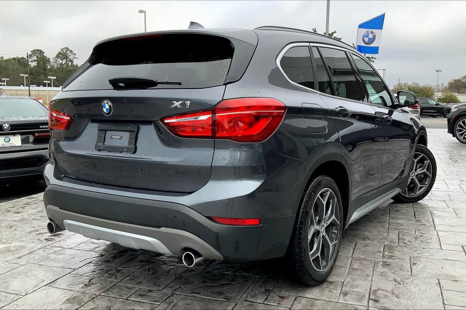 Used 2017 BMW X1 xDrive28i AWD/4WD image 9
