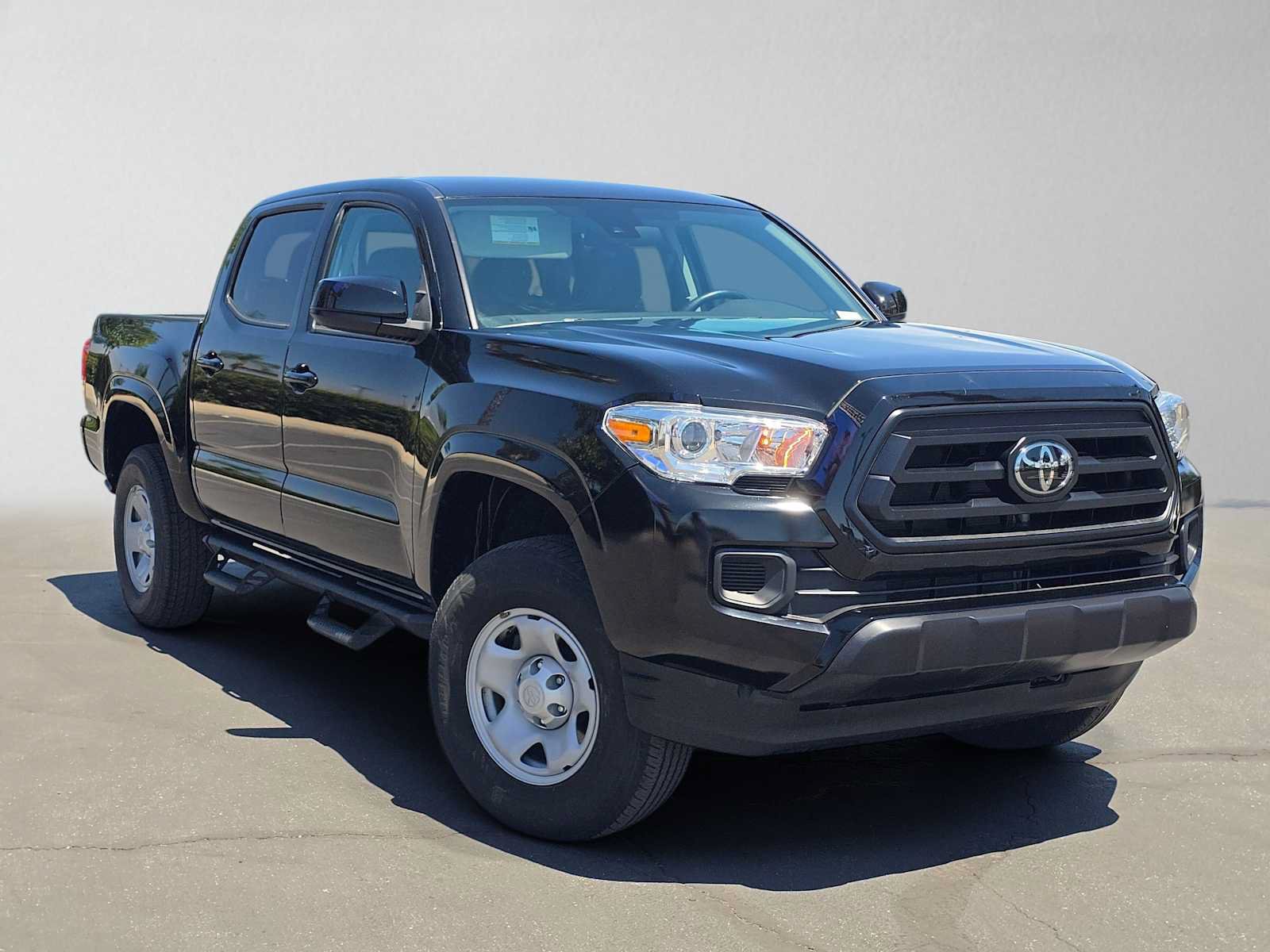 Used 2023 Toyota Tacoma SR AWD/4WD image 1