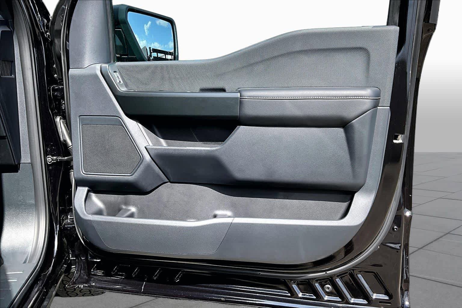 Used 2025 Ford F150 STX AWD/4WD image 28