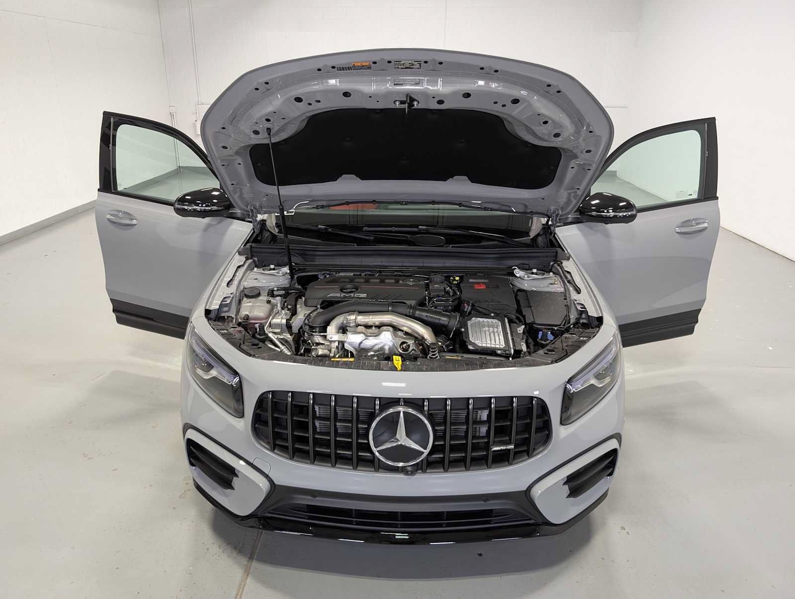 New 2026 Mercedes-Benz GLB 35 AMG 4MATIC image 11