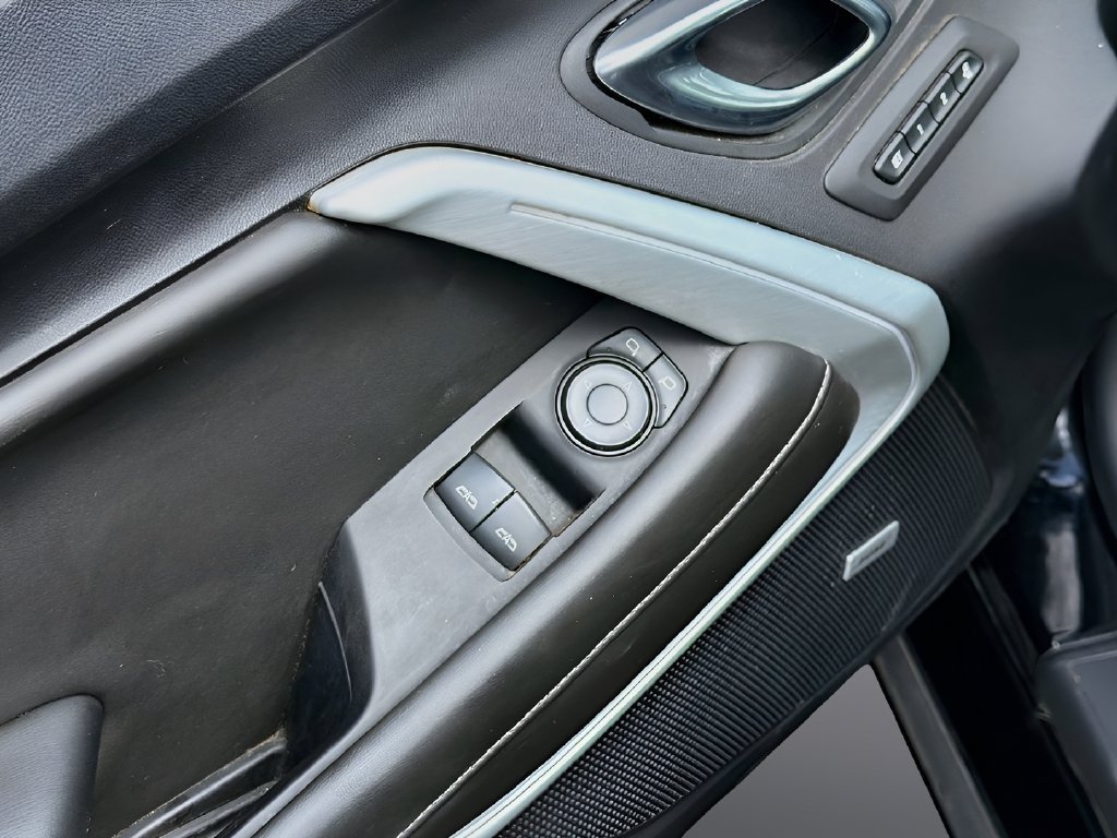 Used 2021 Chevrolet Camaro SS RWD image 17