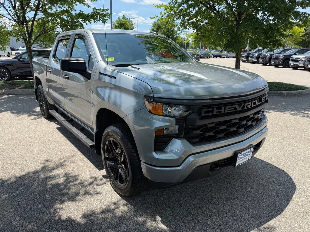 Used 2026 Chevrolet Silverado 1500 Custom w/ LPO, Dark Essentials Package AWD/4WD image 7