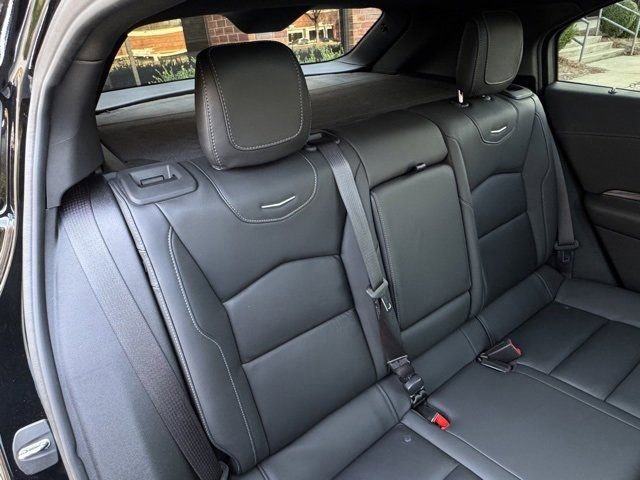 Used 2022 Cadillac XT4 Luxury w/ Cold Weather Package image 31