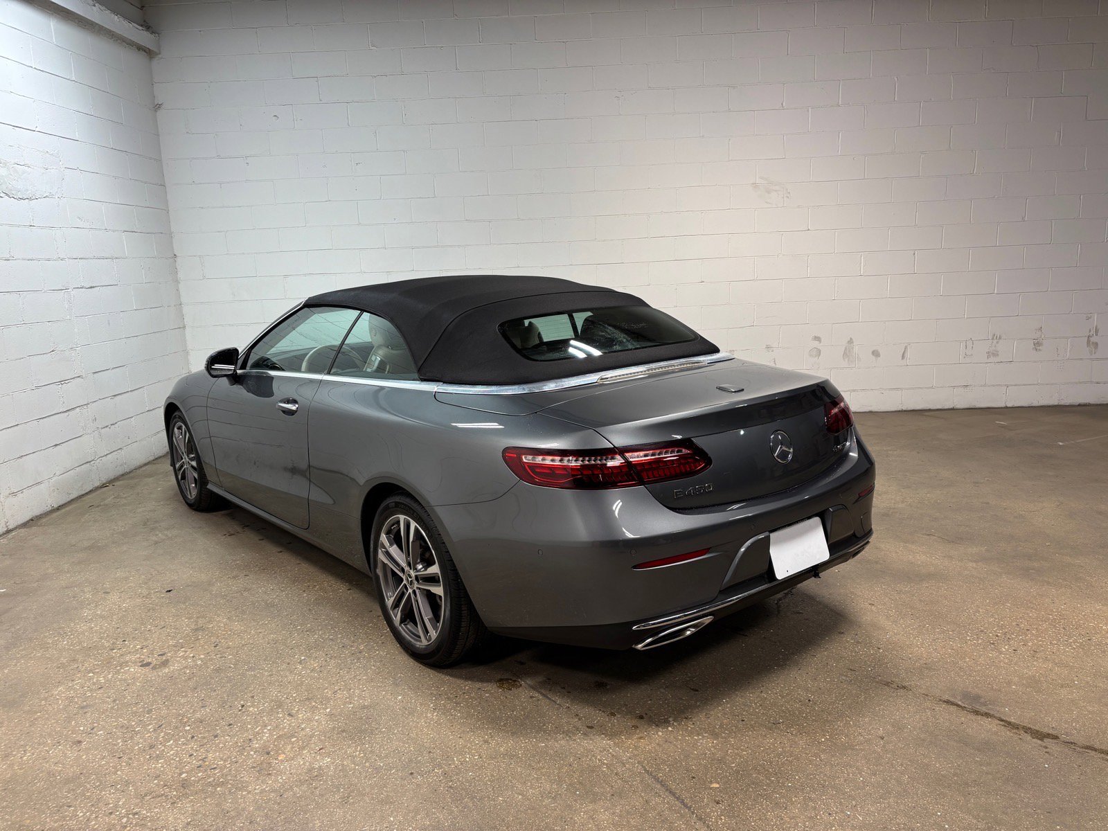 Used 2022 Mercedes-Benz E 450 4MATIC Cabriolet image 9