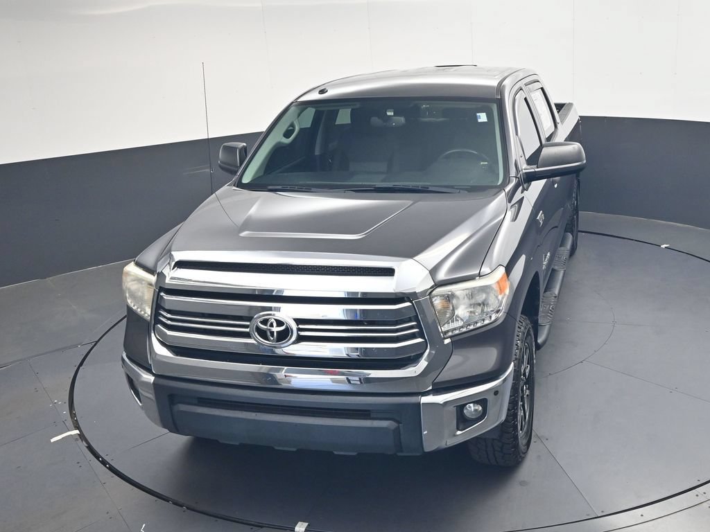Used 2017 Toyota Tundra SR5 w/ TRD Off Road Package AWD/4WD image 38