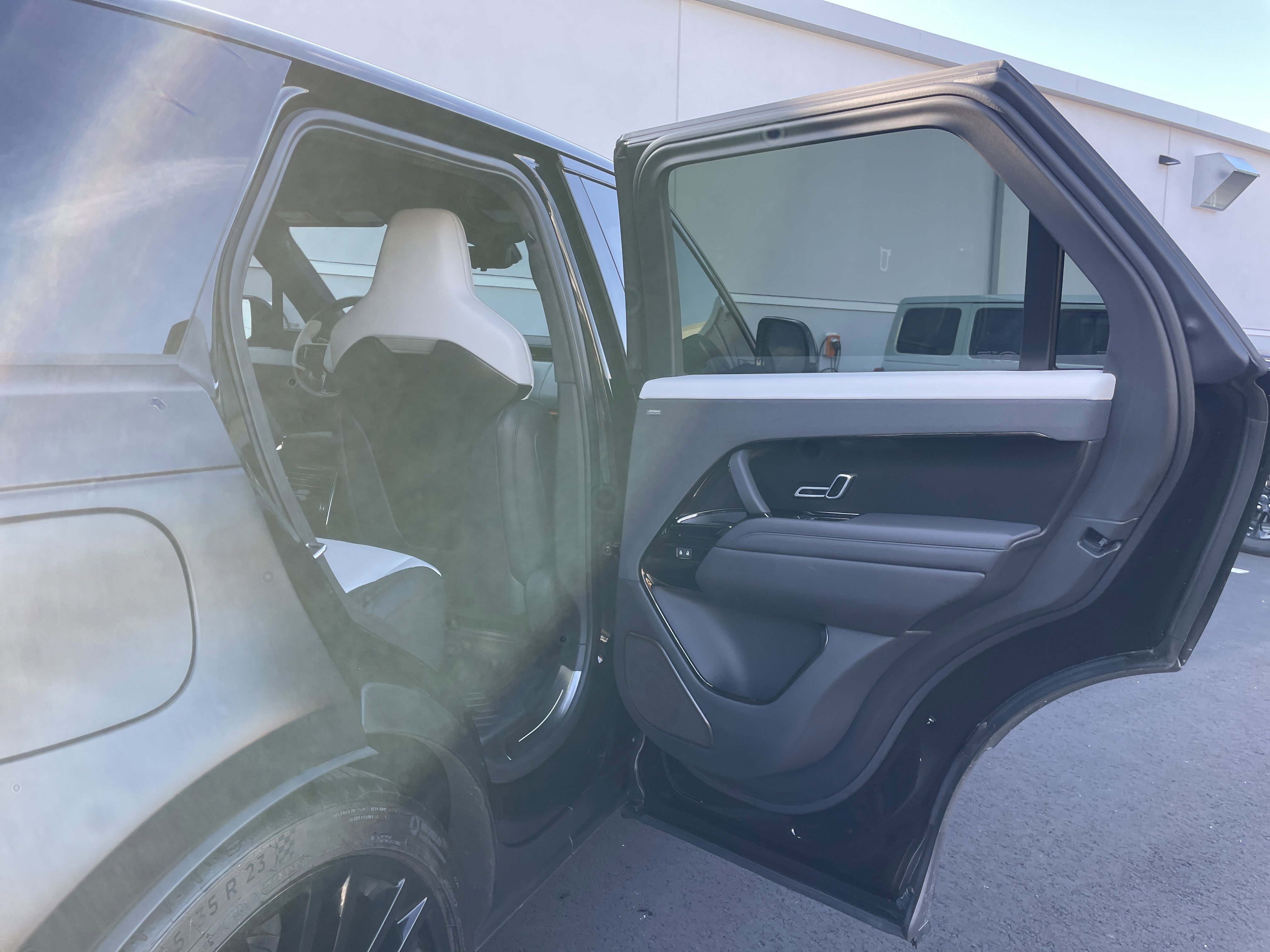 Used 2024 Land Rover Range Rover Sport image 15