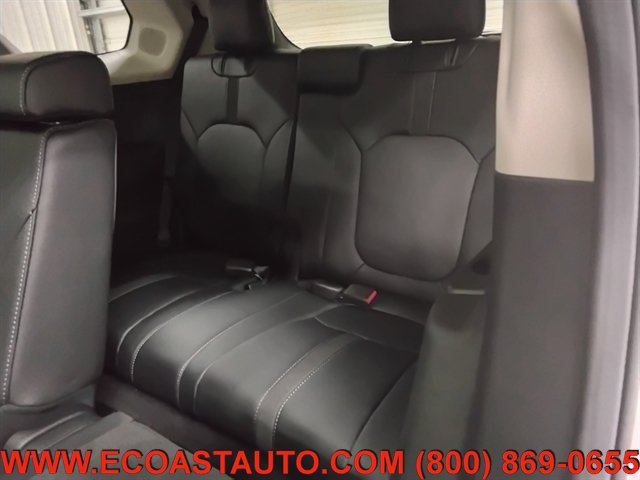 Used 2025 Honda Pilot Touring image 13