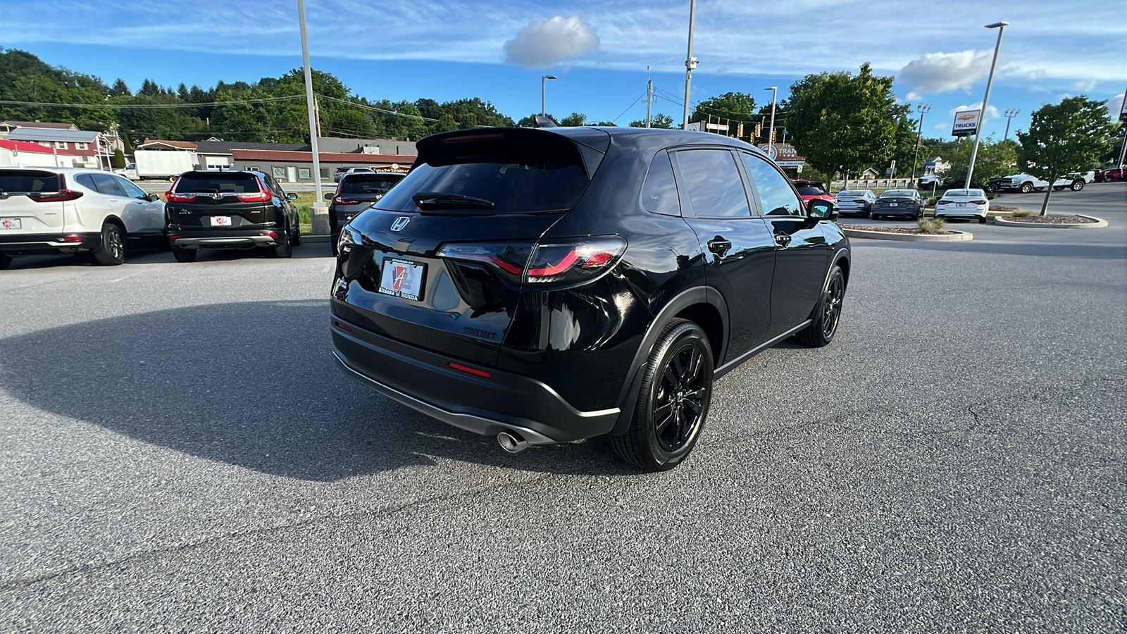 New 2027 Honda HR-V Sport image 4