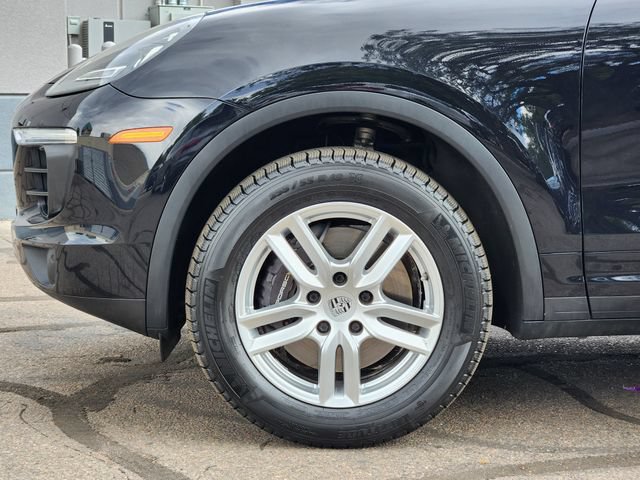 Used 2016 Porsche Cayenne AWD/4WD image 8
