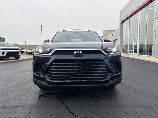 Certified 2024 Toyota Grand Highlander AWD image 2