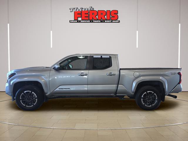 Used 2025 Toyota Tacoma TRD Sport AWD/4WD image 8